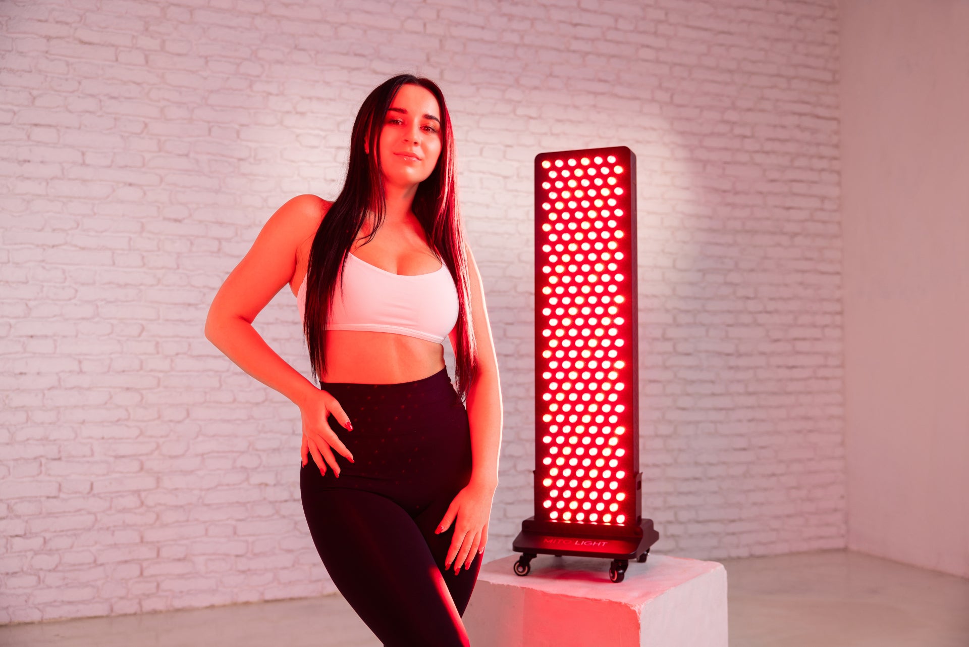MITO LIGHT® Biohacker 4.0 punainen ja lähi-infrapunalamppu 6 MITO LIGHT® Biohacker 4.0 punainen ja lähi-infrapunalamppu