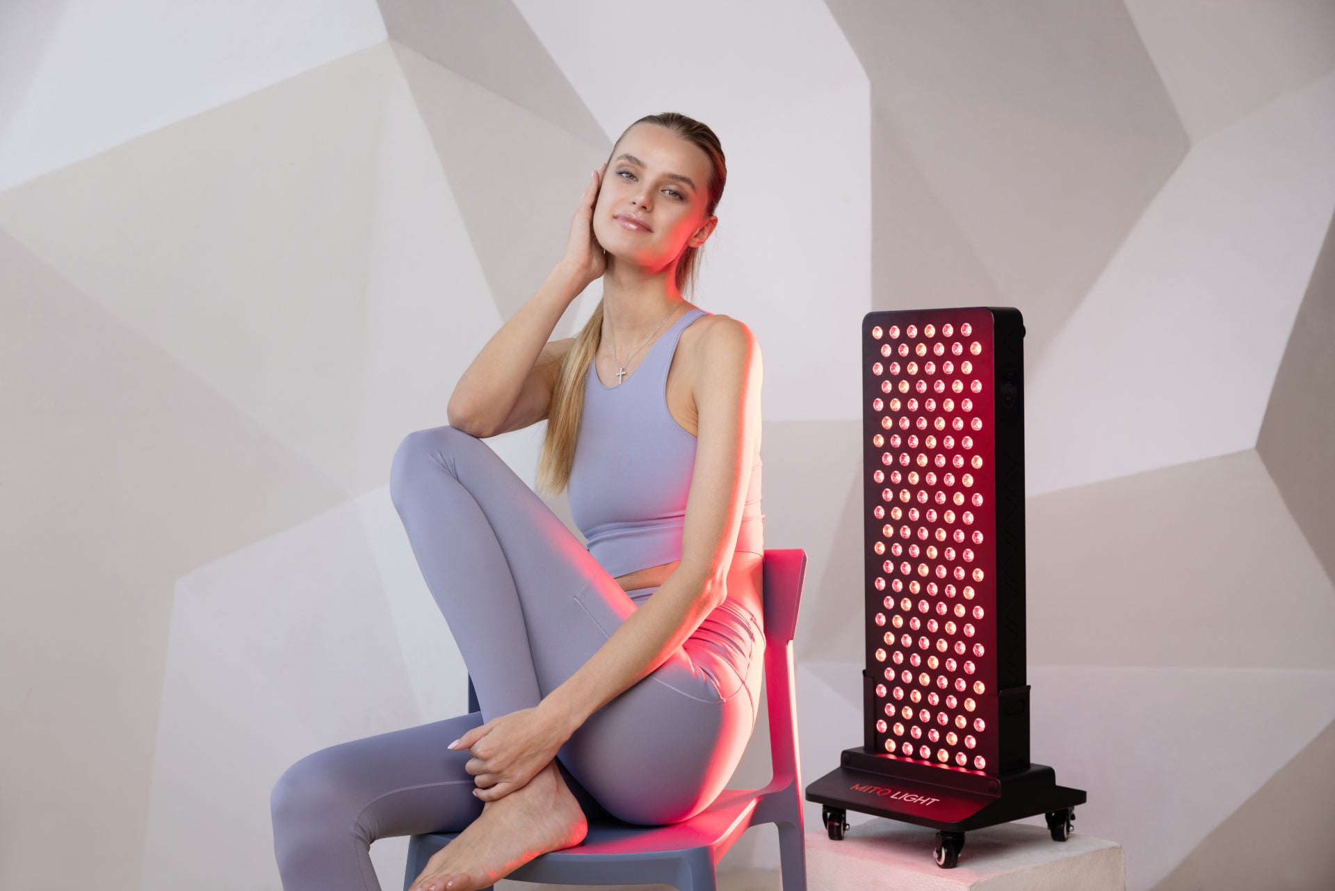 MITO LIGHT® Expert 4.0 punavalo- ja lähi-infrapunalamppu 18 MITO LIGHT® Expert 4.0 punavalo- ja lähi-infrapunalamppu – valohoito